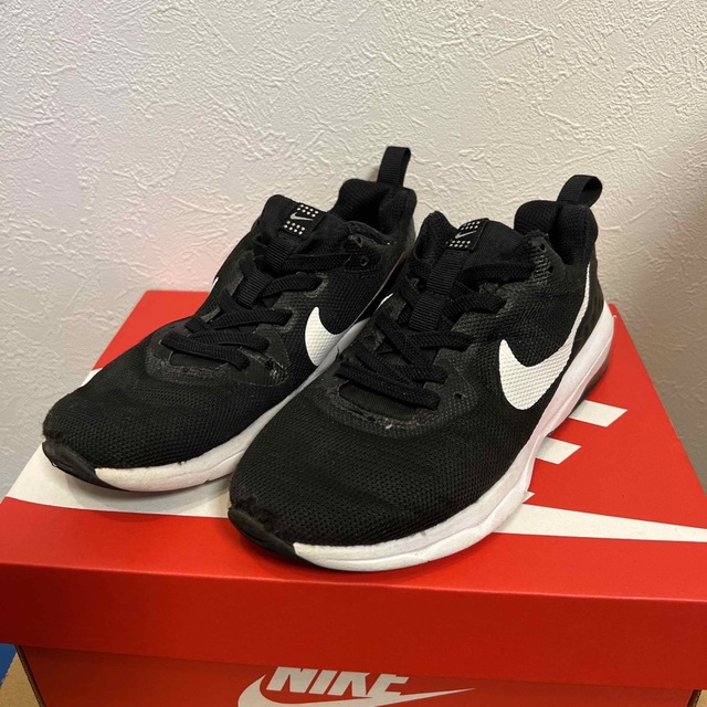 NIKE(ナイキ)のNIKE AIR スニーカー　19㎝ キッズ/ベビー/マタニティのキッズ靴/シューズ(15cm~)(スニーカー)の商品写真