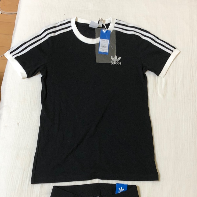 adidas(アディダス)のadidas Tシャツ　スパッツ　セット レディースのトップス(Tシャツ(半袖/袖なし))の商品写真