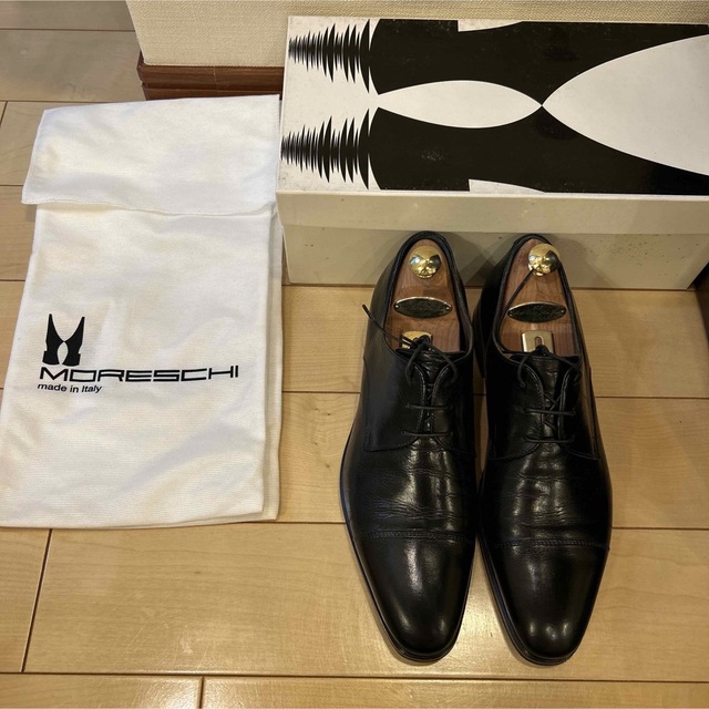モレスキー ストレートチップ 外羽根 6.5 バッファロー革 メンズの靴/シューズ(ドレス/ビジネス)の商品写真