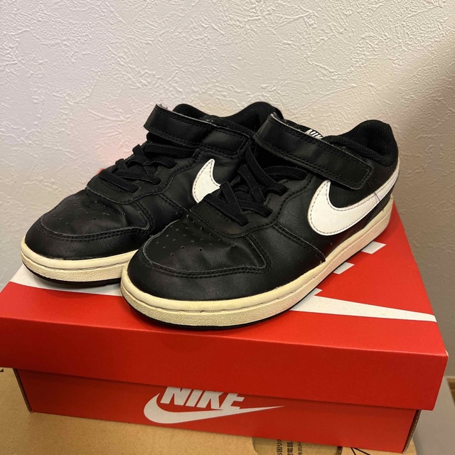 NIKE(ナイキ)のNIKE スニーカー 19cm キッズ/ベビー/マタニティのキッズ靴/シューズ(15cm~)(スニーカー)の商品写真