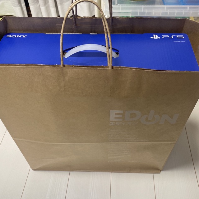 SONY(ソニー)の新品未開封 PS5本体（CFI-1200A01）⭐️メーカー保証付き⭐️ エンタメ/ホビーのゲームソフト/ゲーム機本体(家庭用ゲーム機本体)の商品写真