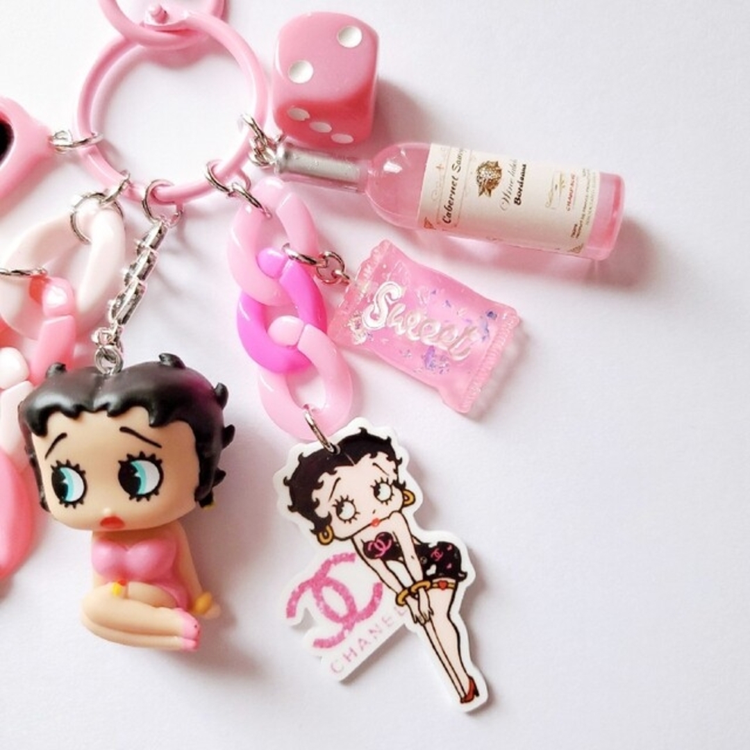 じゃらじゃらキーホルダー✰︎Betty Boop ハンドメイドのアクセサリー(キーホルダー/ストラップ)の商品写真