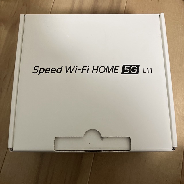 au(エーユー)のSpeed Wi-Fi HOME 5G L11  スマホ/家電/カメラのPC/タブレット(PC周辺機器)の商品写真