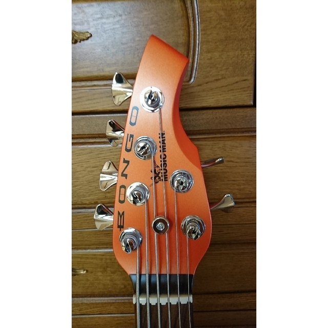 ERNiE BALL MUSIC MAN  BONGO 6 HH 楽器のベース(エレキベース)の商品写真