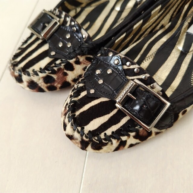 美品❤箱付き☆JIMMY CHOO【ジミーチュウ】フラットシューズ 美品❤箱付き☆JIMMY CHOO【ジミーチュウ】フラットシューズ