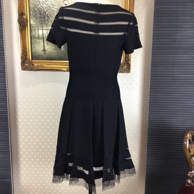 新品☆ TADASHI SHOJI サイズXS ブラック　【TADA112】