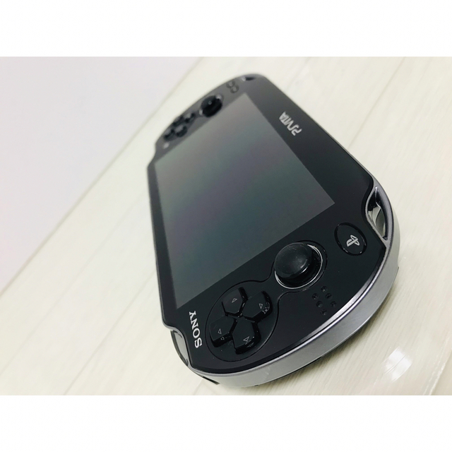 SONY PS Vita  本体　PCH-1100 ブラック 1