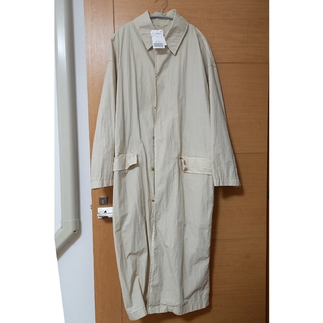 DEUXIEME CLASSE(ドゥーズィエムクラス)の2525様専用☆ 新品♡ ドゥーズィエムクラス Blanc manteau レディースのジャケット/アウター(トレンチコート)の商品写真