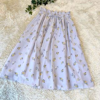 ダブルクローゼット(w closet)のw closetダブルクローゼット☆花柄スカート　ふんわり　フレア(ロングスカート)