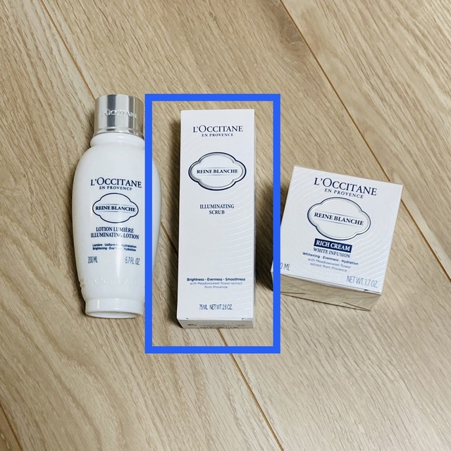 L'OCCITANE(ロクシタン)の最終お値下げ★新品未使用【ロクシタン】レーヌブランシュブライトスクラブ75ml コスメ/美容のスキンケア/基礎化粧品(洗顔料)の商品写真