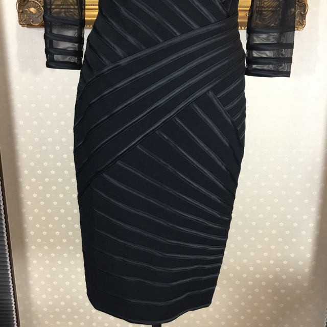 お買い得品 新品 TADASHI SHOJI サイズ6 T60 ecousarecycling.com
