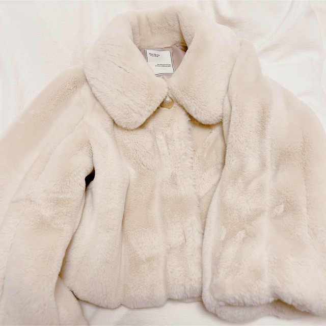 Her lip to(ハーリップトゥ)のWinter Love Faux Fur Coat herlipto 正規品 S レディースのジャケット/アウター(毛皮/ファーコート)の商品写真