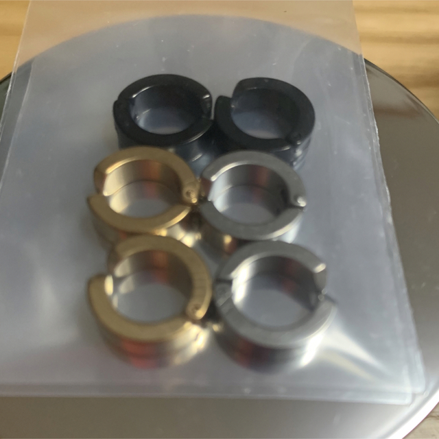 鉄板カラー✨フェイクピアス3種(6個)セット　メンズ　レディース　イヤーカフ　 メンズのアクセサリー(ピアス(両耳用))の商品写真