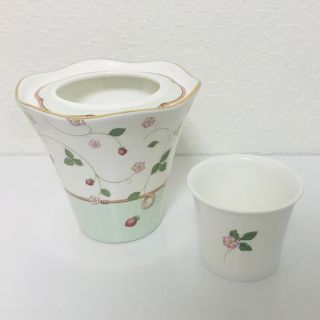 ウェッジウッド(WEDGWOOD)のウェッジウッド フラワーベース キャンドルホルダー(花瓶)