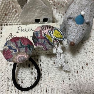 ご予約 ②106ミナペルホネン ハンドメイド ブローチアクセサリー