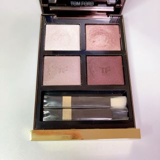 トムフォードビューティ(TOM FORD BEAUTY)の【moe様専用】トムフォード アイカラークォード 27A ヴァージンオーキッド(アイシャドウ)