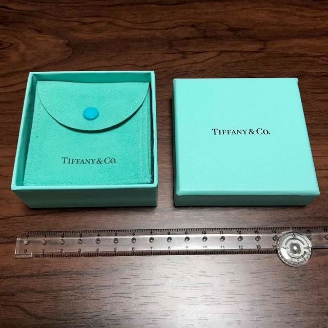 Tiffany & Co.(ティファニー)のTIFFANY＆Co.  ティファニー　空箱と保存袋 レディースのバッグ(ショップ袋)の商品写真
