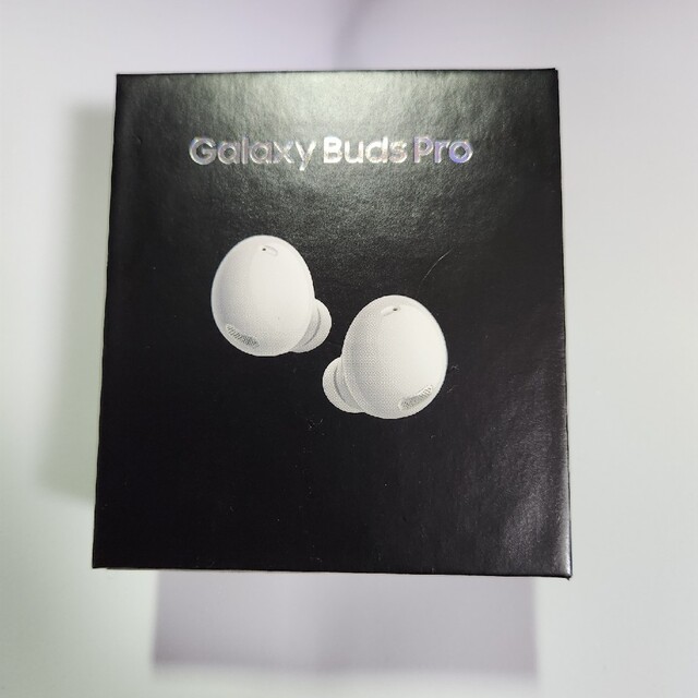 Galaxy(ギャラクシー)のSAMSUNG 完全独立型Bluetoothイヤホン ホワイト GALAXY B スマホ/家電/カメラのオーディオ機器(ヘッドフォン/イヤフォン)の商品写真