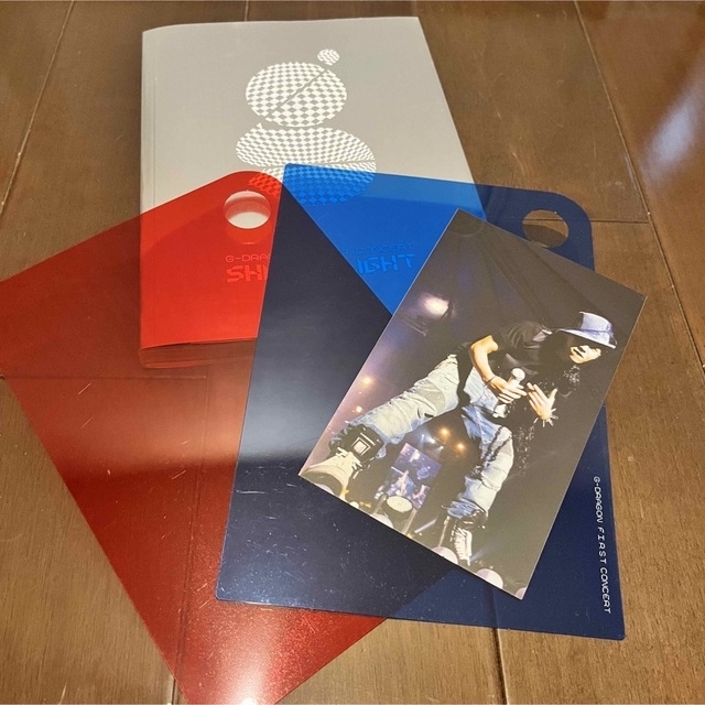BIGBANG(ビッグバン)のG-DRAGON (CD+DVD+写真集セット) エンタメ/ホビーのCD(K-POP/アジア)の商品写真