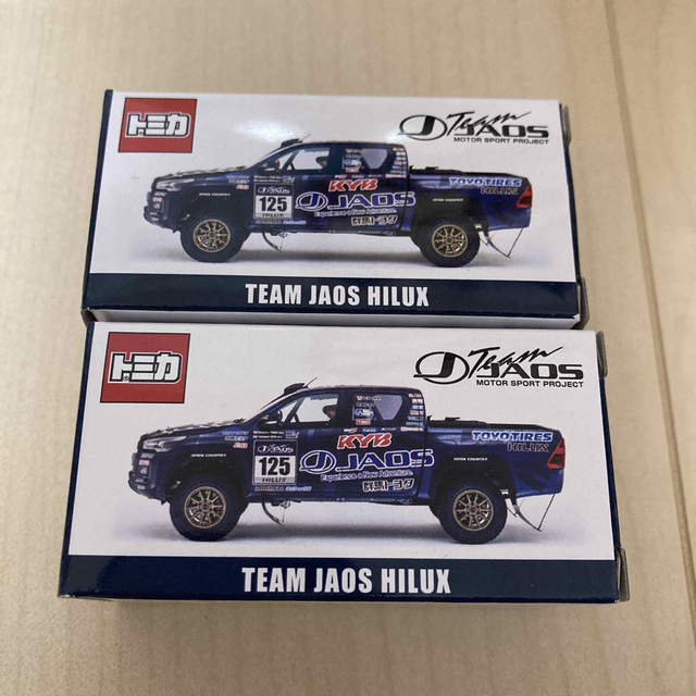 トミカ TEAM JAOS トヨタ ハイラックス 2台セット