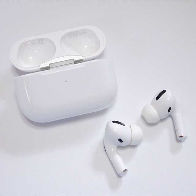 イヤホン新品！Apple AirPods Pro 初代　第一世代