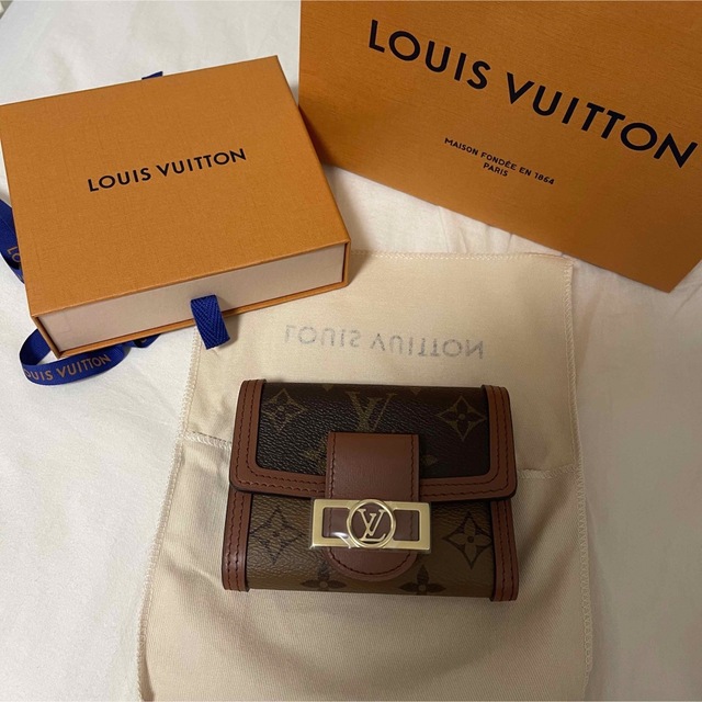 商品名  LOUIS VUITTON ・ポルトフォイユ・ドーフィーヌ コンパクト