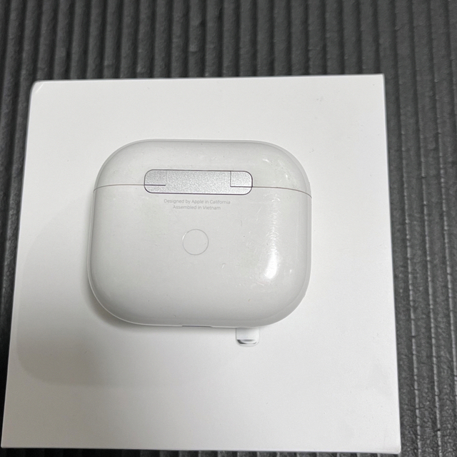 Apple(アップル)の【バラ売り可】アップル AirPods 第3世代　 スマホ/家電/カメラのオーディオ機器(ヘッドフォン/イヤフォン)の商品写真