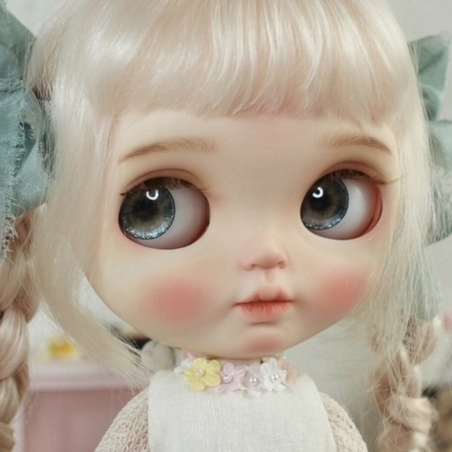 年末のプロモーション大特価! かわいい 人形 キラキラ カスタム