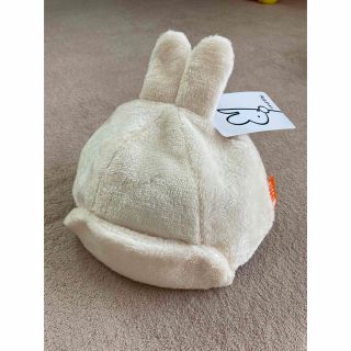 ミッフィー(miffy)の【新品未使用】ミッフィー　耳付き　帽子　白　(帽子)