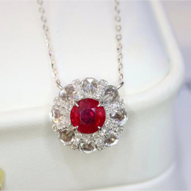 新品入荷 天然 ルビー f k18 ペンダントトップ0.68ct ダイヤ