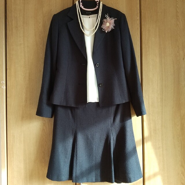 krone(クローネ)のセレモニースーツ(コサージュ付き)卒業　入学　卒園　入園 レディースのフォーマル/ドレス(スーツ)の商品写真