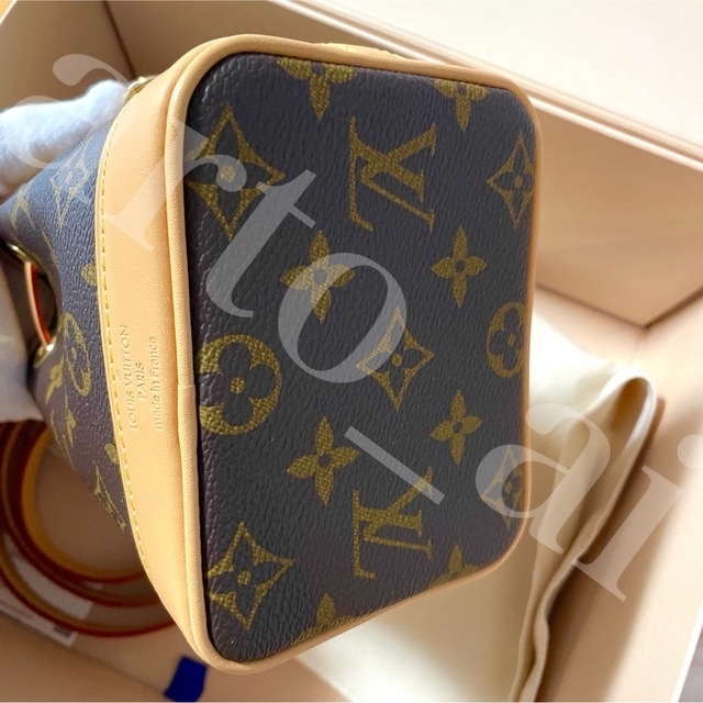 LOUIS VUITTON(ルイヴィトン)の【新品】ルイヴィトン　ナノノエ　レア　ショルダーバッグ レディースのバッグ(ショルダーバッグ)の商品写真