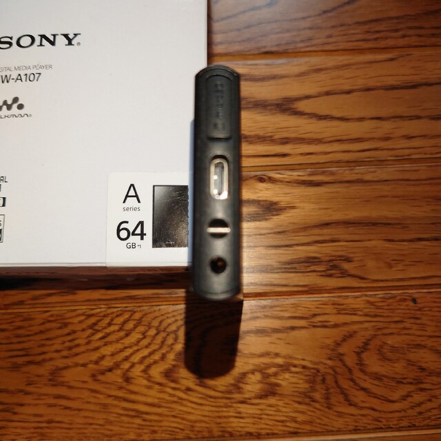 SONY(ソニー)のSONY ウォークマン Aシリーズ NW-A107(B) スマホ/家電/カメラのオーディオ機器(ポータブルプレーヤー)の商品写真