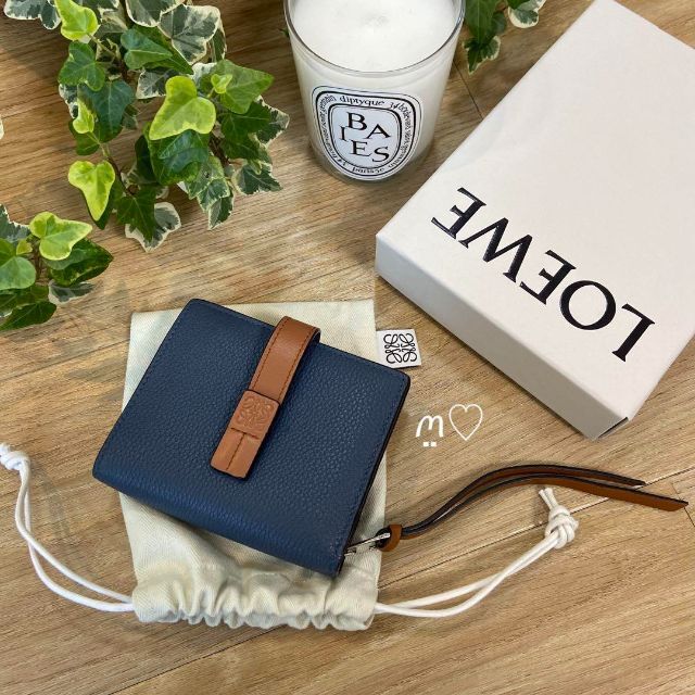 注目のブランド LOEWE - LOEWE ロエベ コンパクトジップウォレット 2