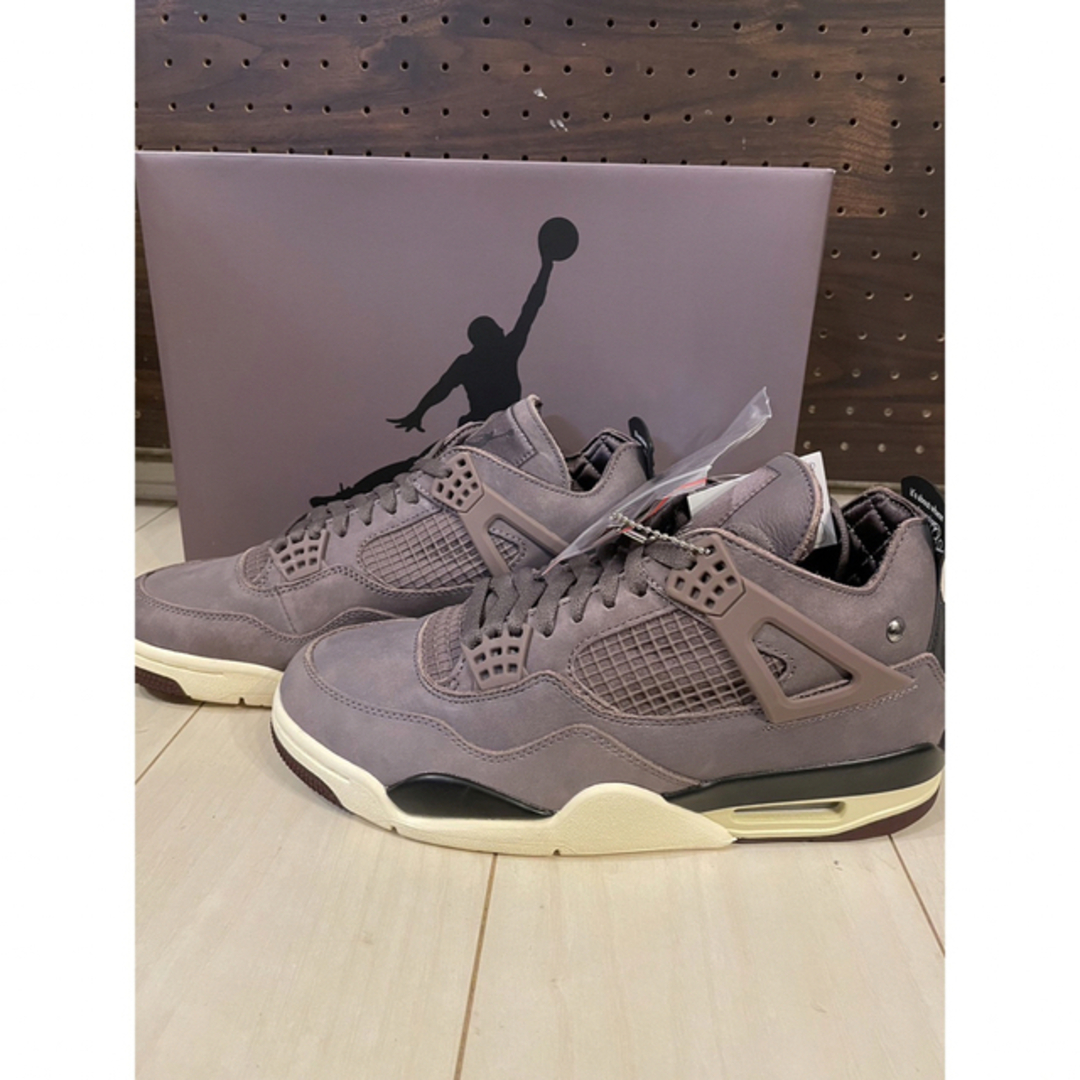 Nike Air Jordan 4 アママニエール