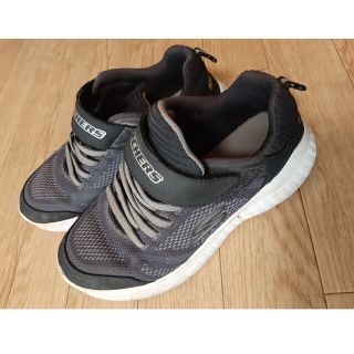 スケッチャーズ(SKECHERS)のスケッチャーズ　スニーカー　23センチ　黒(スニーカー)