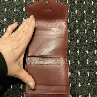 コーチ折りたたみ財布　超美品　ピンククロコダイルの型押し