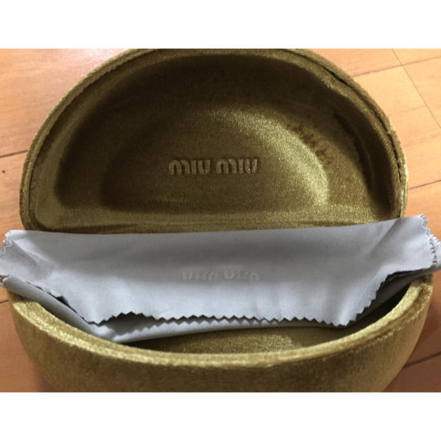 miumiu(ミュウミュウ)の最終お値下げ中✧︎*。miumiu✧︎*。サングラス レディースのファッション小物(サングラス/メガネ)の商品写真