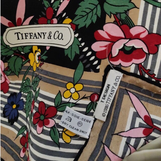 TIFFANY ティファニー シルク100% 大判スカーフ 86×86