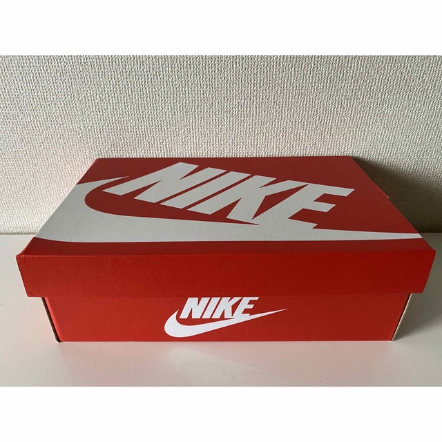 NIKE(ナイキ)のナイキ ダンク ロー "ダーク ビートルート" 新品　27cm Nike メンズの靴/シューズ(スニーカー)の商品写真