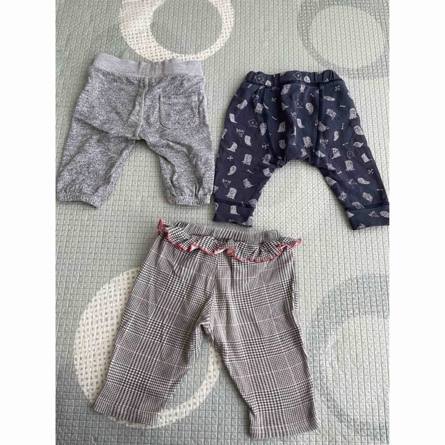 babyGAP(ベビーギャップ)の60cm〜70cm ズボン3本セット キッズ/ベビー/マタニティのベビー服(~85cm)(パンツ)の商品写真