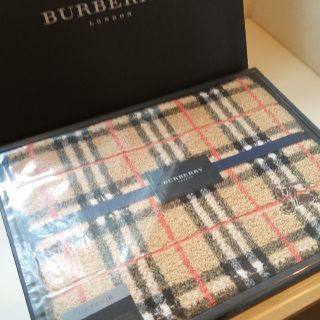 バーバリー(BURBERRY)の♪【新品未使用】BURBERRY バーバリー バスタオル♪(タオル/バス用品)