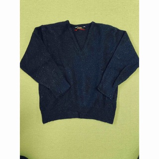 30.紺のセーター(ニット)