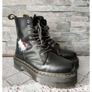 ドクターマーチン(Dr.Martens)のドクターマーチン　ハローキティ　UK7 Dr.Martens　60th(ブーツ)