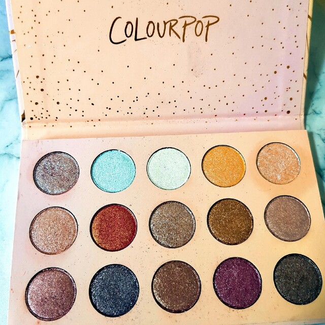 colourpop(カラーポップ)のカラーポップアイシャドウ GOLDEN STATE OF MIND 万能カラー コスメ/美容のベースメイク/化粧品(アイシャドウ)の商品写真