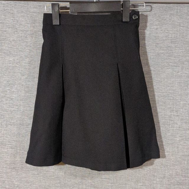 黒 スカート 160 キッズ/ベビー/マタニティのキッズ服女の子用(90cm~)(スカート)の商品写真