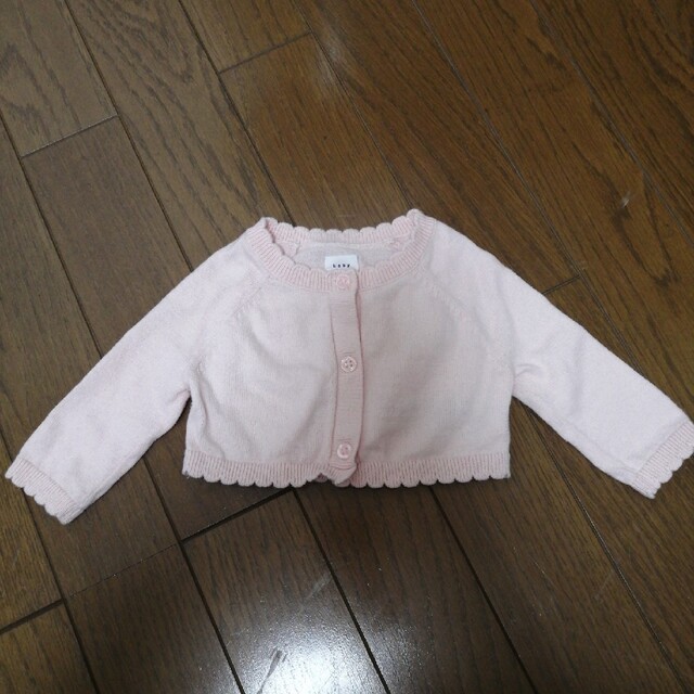 babyGAP(ベビーギャップ)の美品 GAP ベビー カーディガン キッズ/ベビー/マタニティのベビー服(~85cm)(カーディガン/ボレロ)の商品写真