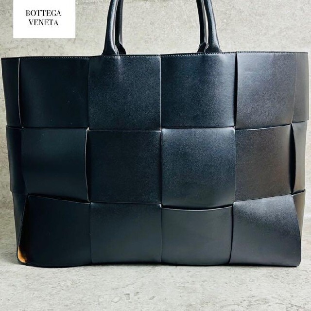 Bottega Veneta - ボッテガヴェネタ ザ アルコ ラージサイズ ハンドバッグ ブラック