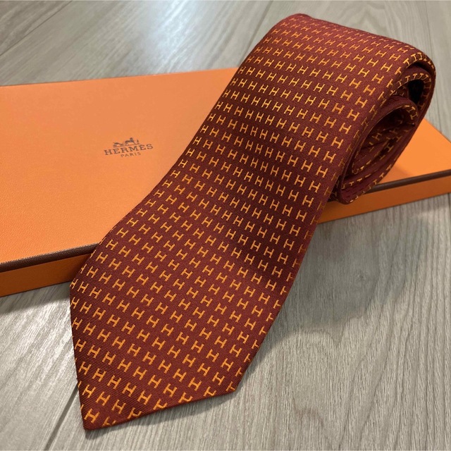 HERMES エルメス ネクタイ エルメスロゴ オレンジ シルク100% メンズ