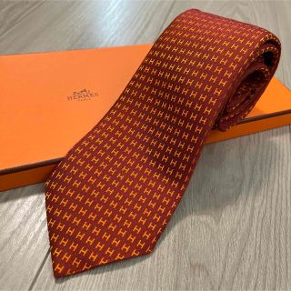 エルメス(Hermes)のHERMES エルメス　ネクタイ　エルメスロゴ　オレンジ　シルク100% メンズ(ネクタイ)